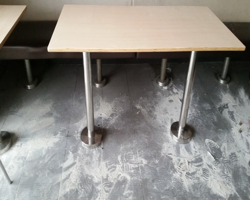 固定（dìng）防火板餐桌