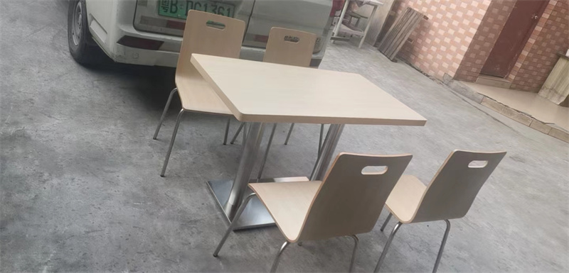 玻璃鋼（gāng）餐桌 (7)