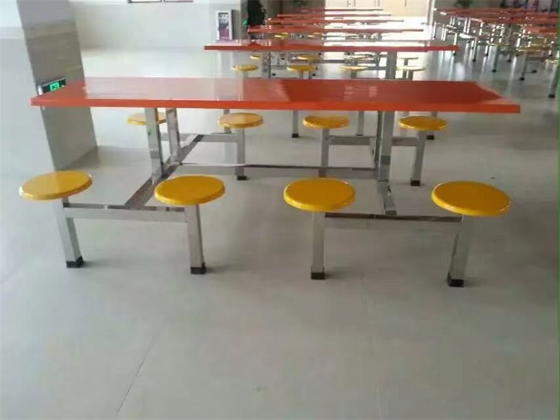 不鏽鋼餐（cān）桌 (1)